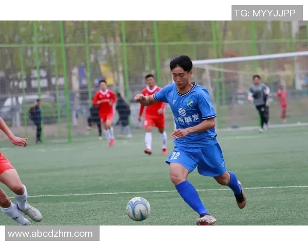 陈明立足球：从青涩少年到职业球员的成长之路与奋斗历程